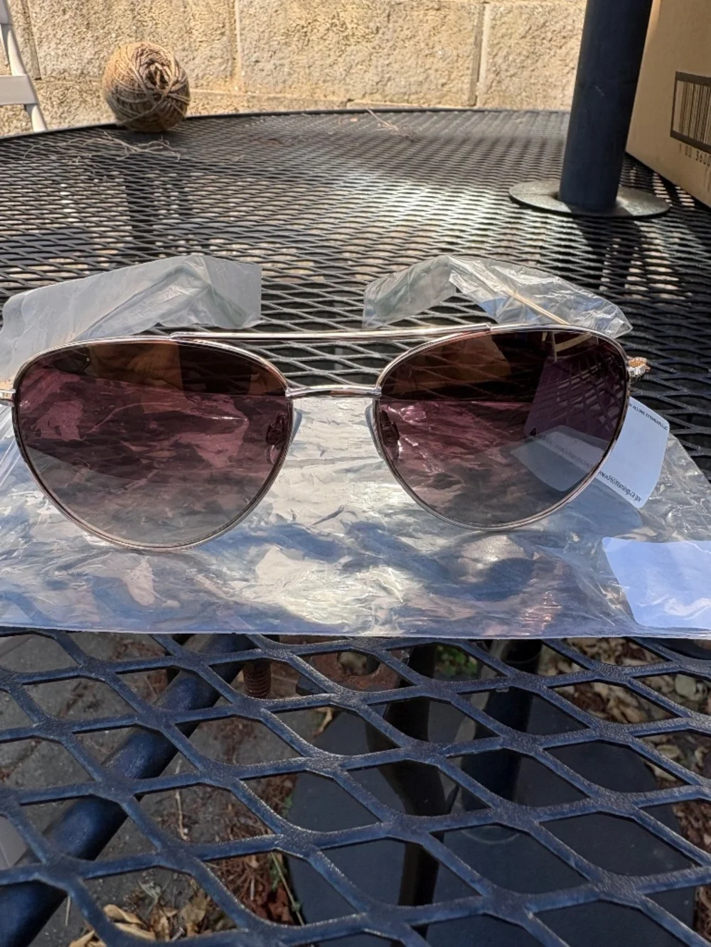 Oscar de Le Renta Aviator Sunglasses